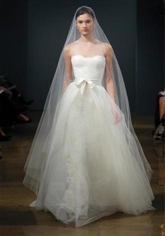 The Dress, wedding dress, white, veil