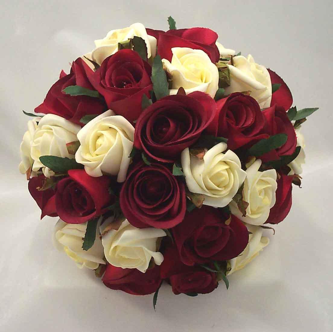Glamour, classic red roses
