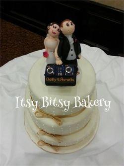 Cakes, Itsy Bitsy Bakery, Nurneyhttp://www.itsybitsybakery.co.uk