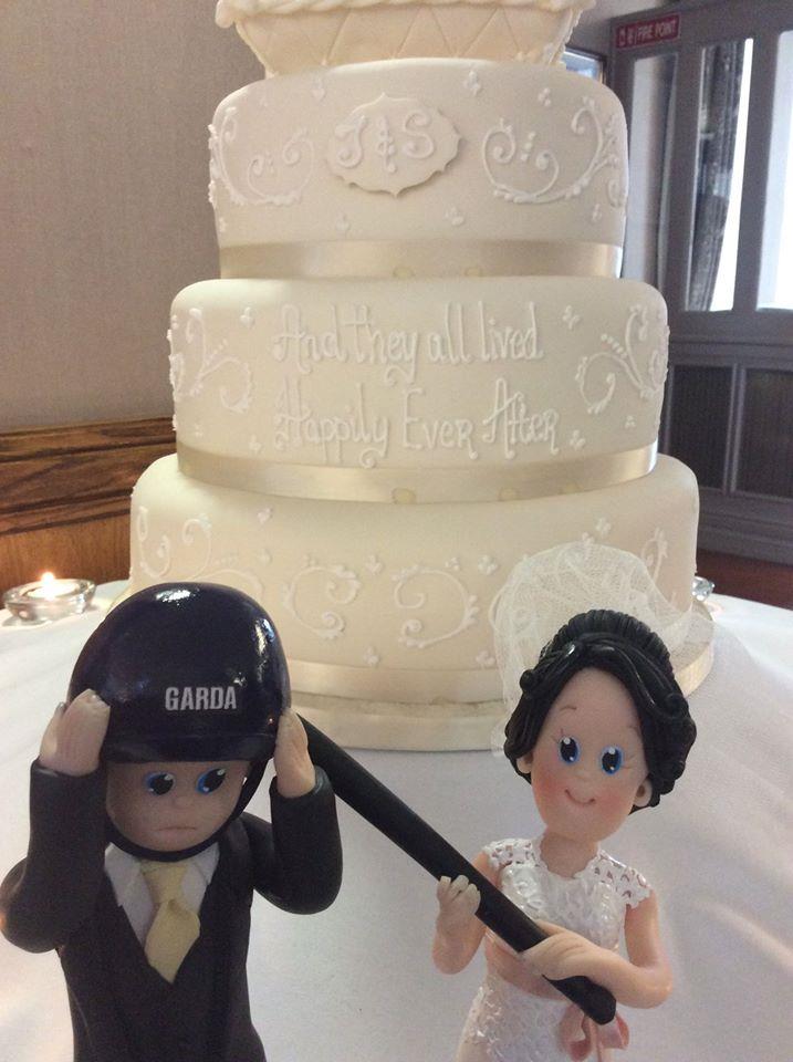 WEDDING CAKES