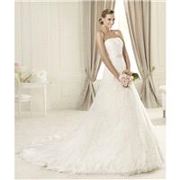 Exquisite A-line Strapless Beading Sweep/Brush Train Lace Wedding Dresses - Dressesular.com