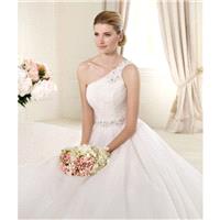 Charming A-line One Shoulder  Beading  Ruching Hand Made Flowers Sweep/Brush Train Tulle Wedding Dre