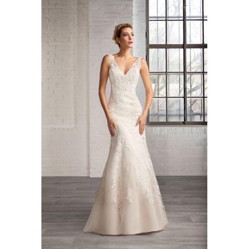 My Stuff, 7751 - Branded Bridal Gowns|Designer Wedding Dresses|Little Flower Dresses
