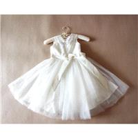 Floor-length Ivory Flower Girl Dress Lace Flower Girls Dress Baby Girl Dresses Lace Tulle Dress With