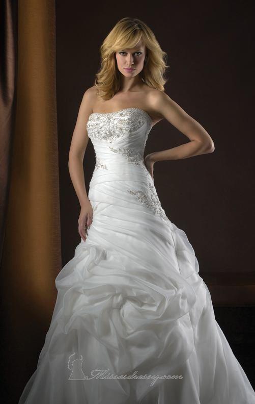 My Stuff, https://www.neoformal.com/en/allure-wedding-dresses-2014/6337-swirled-crystal-gown-by-allu