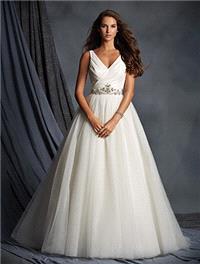 https://www.eudances.com/en/alfred-angelo/2517-alfred-angelo-2495-v-neckline-ball-gown-wedding-dress