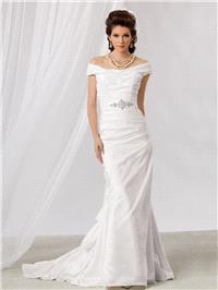 https://www.benemulti.com/en/jordan-bridals/3518-reflections-by-jordan-m166-bridal-gown-2013-rj13m16