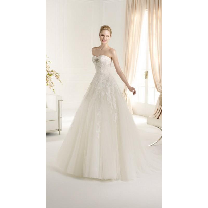 My Stuff, https://www.benemulti.com/en/avenue-diagonal/885-avenue-diagonal-fabil-bridal-gown-2013-ad