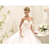 Eddy K Bouquet AK129 -  Designer Wedding Dresses|Compelling Evening Dresses|Colorful Prom Dresses