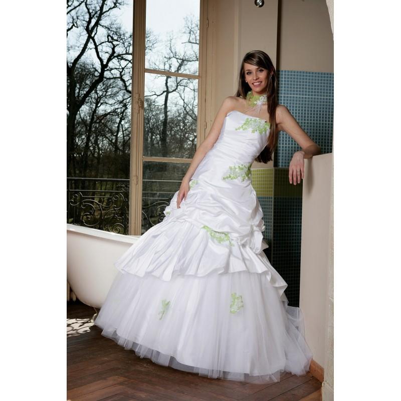 My Stuff, Primanovia, Calisson blanc et vert - Superbes robes de mariée pas cher | Robes En solde |